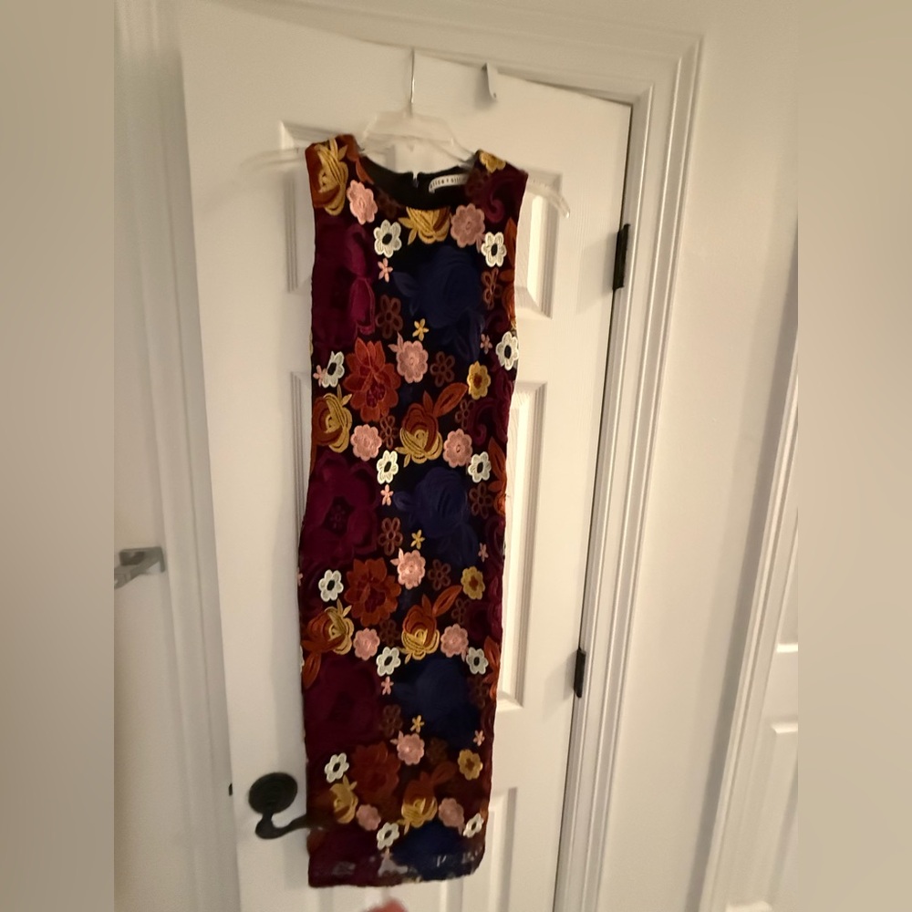 Alice & Olivia floral dress in perfect condition, size 0
